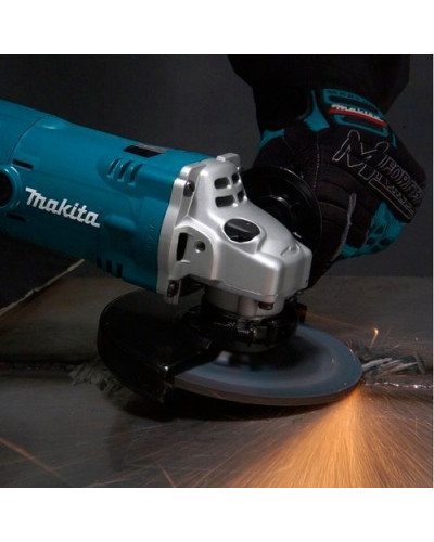 Кутова шліфмашина Makita GA7020