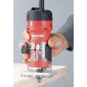Фрезер Makita M3700